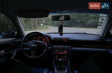Седан Audi A4 1997 в 