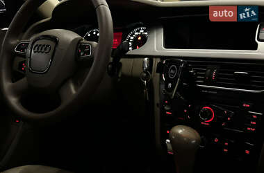 Седан Audi A4 2011 в 