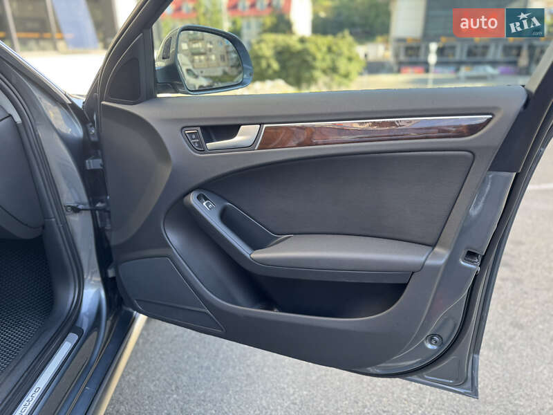 Универсал Audi A4 2013 в Киеве