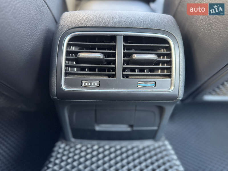 Универсал Audi A4 2013 в Киеве