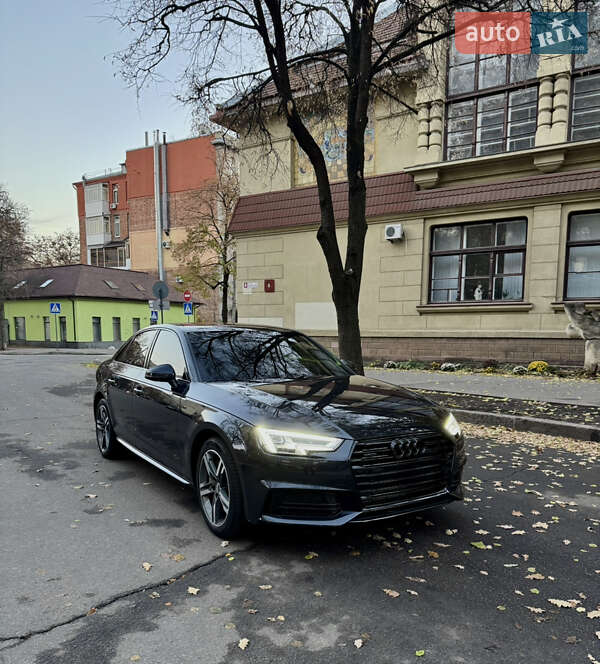 Седан Audi A4 2017 в Днепре