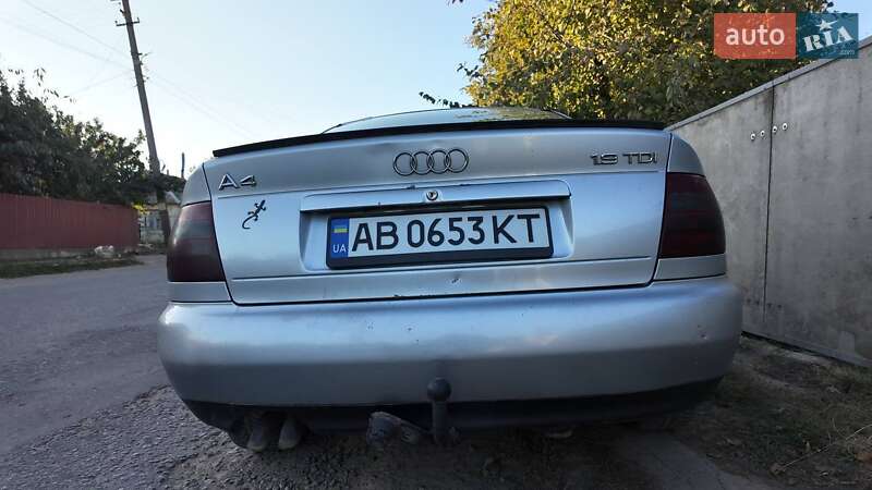 Седан Audi A4 1998 в Бару