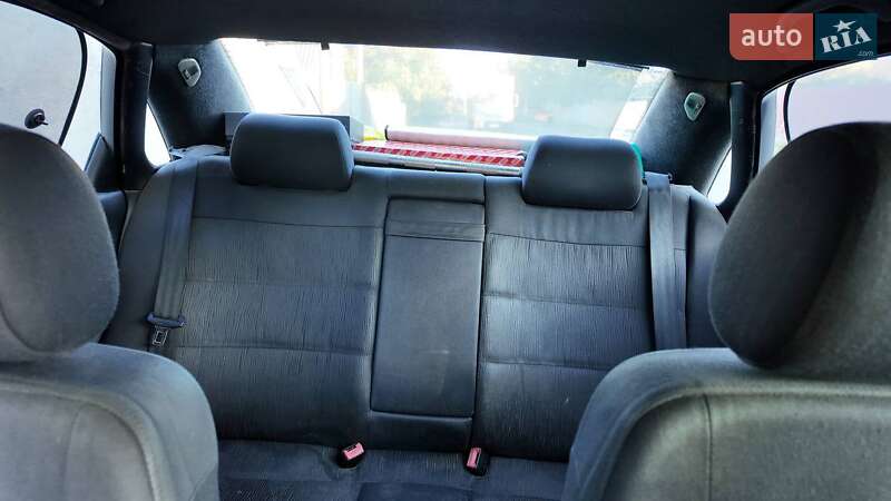 Седан Audi A4 1998 в Бару