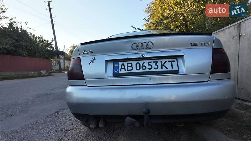 Седан Audi A4 1998 в Баре