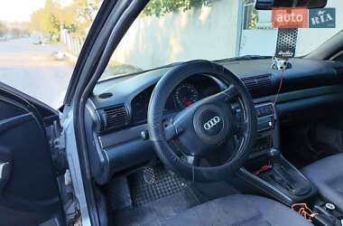 Седан Audi A4 1998 в 