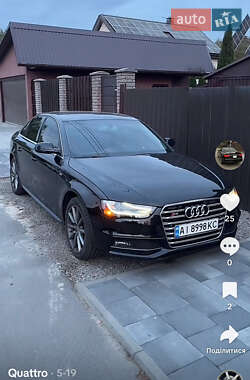 Седан Audi A4 2015 в 