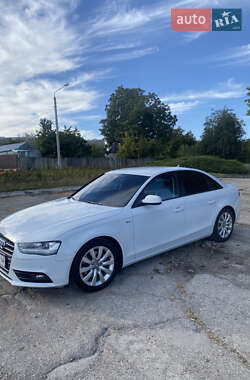 Седан Audi A4 2012 в Одесі