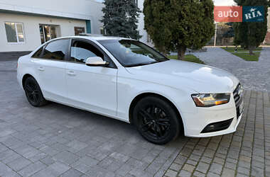 Седан Audi A4 2014 в 
