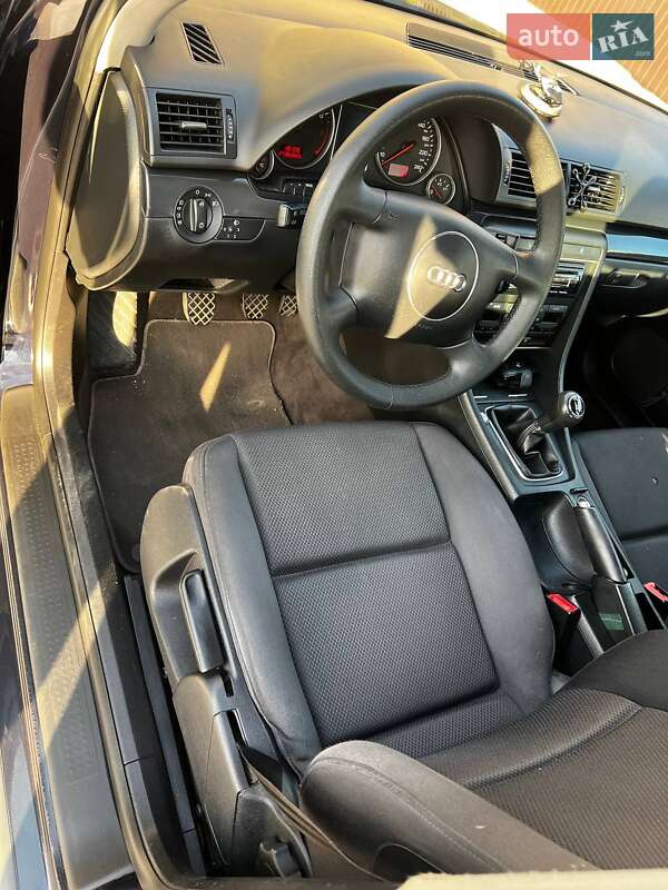 Седан Audi A4 2002 в Львове