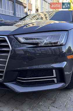 Седан Audi A4 2015 в 