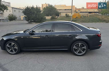 Седан Audi A4 2016 в Харькове