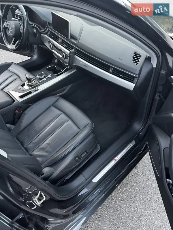 Audi A4 2016 VIN WAUENAF42HN007132 фото оголошення 17 з 77