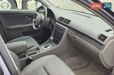 Седан Audi A4 2004 в 