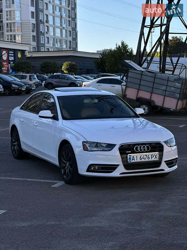 Седан Audi A4 2012 в Киеве