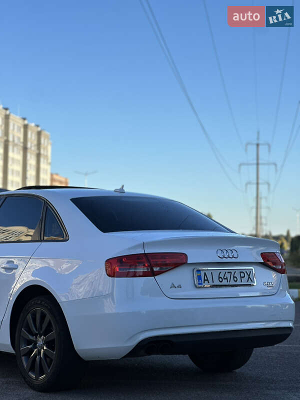 Седан Audi A4 2012 в Киеве