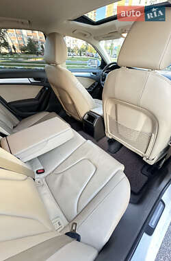 Седан Audi A4 2012 в 