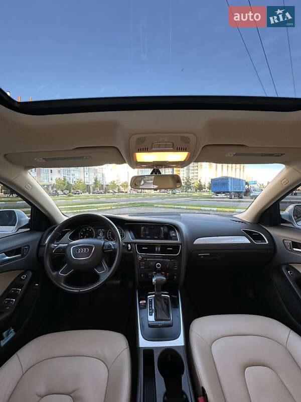 Седан Audi A4 2012 в Киеве