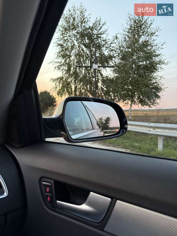 Седан Audi A4 2014 в Львове