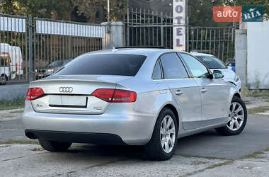 Седан Audi A4 2011 в 