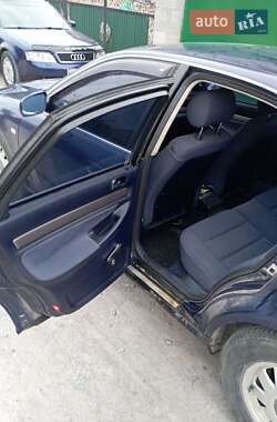 Седан Audi A4 2000 в Гнивани