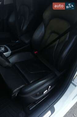 Седан Audi A4 2012 в 