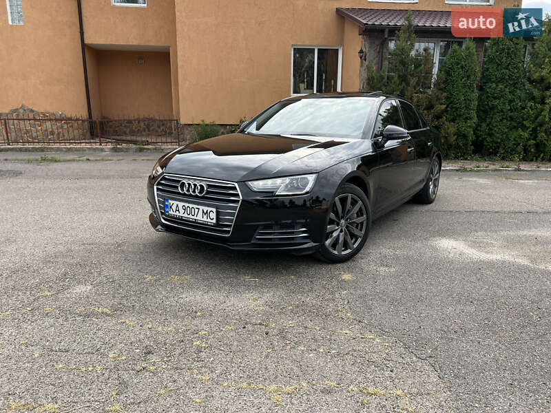 Седан Audi A4 2016 в Киеве