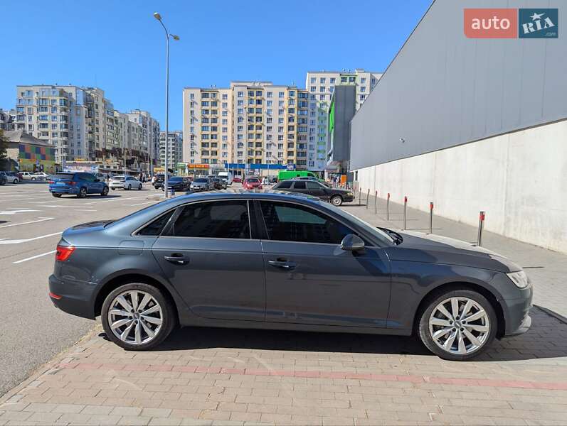 Седан Audi A4 2017 в Києві