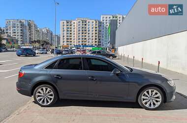 Седан Audi A4 2017 в 