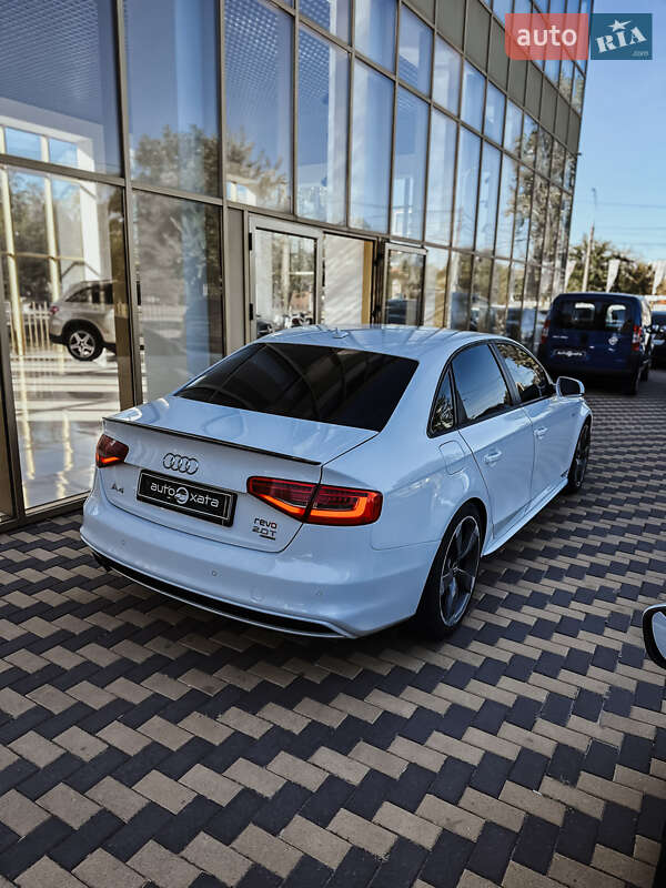 Седан Audi A4 2014 в Николаеве