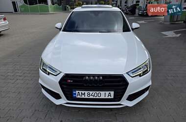 Седан Audi A4 2016 в 