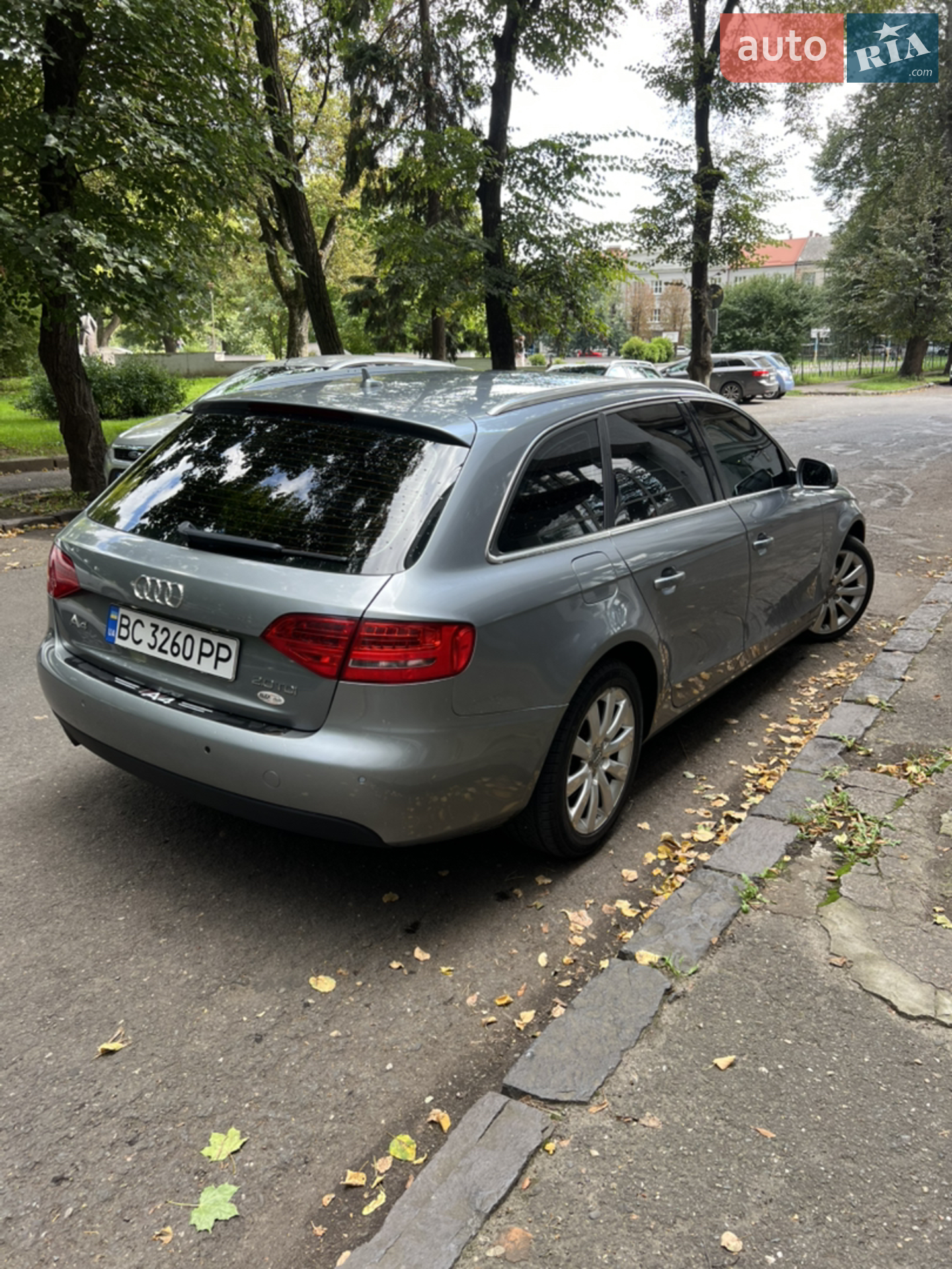2010 Audi A4 - мініатюра 11
