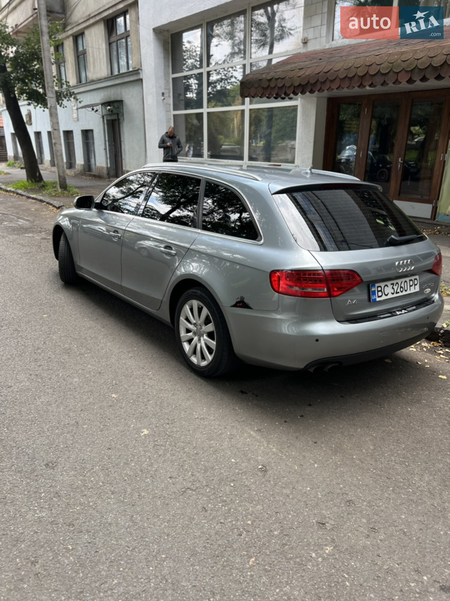 2010 Audi A4 - мініатюра 13