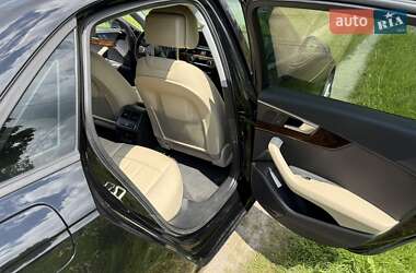 Седан Audi A4 2016 в 