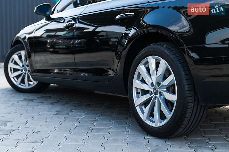 Универсал Audi A4 2016 в Мукачево