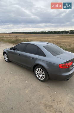 Седан Audi A4 2014 в 