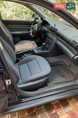 Седан Audi A4 1996 в 