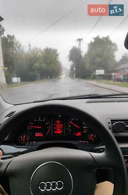 Универсал Audi A4 2004 в 