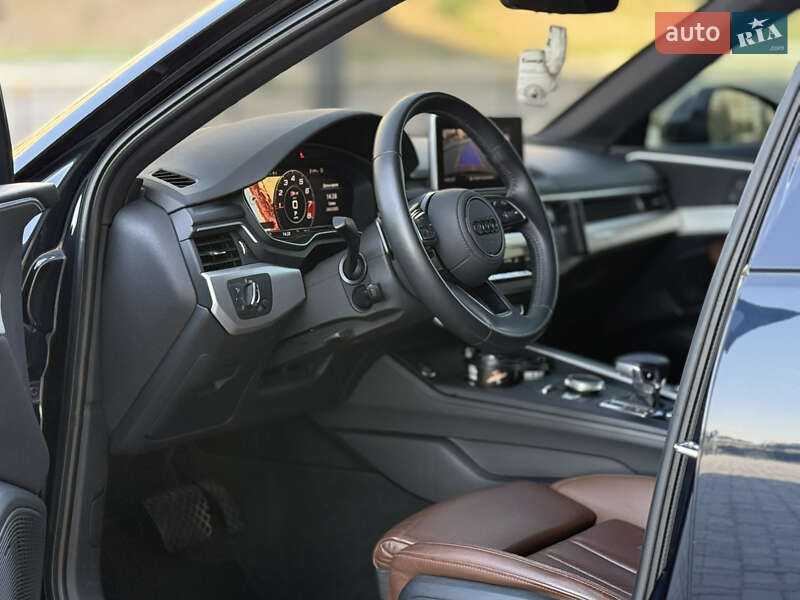 Седан Audi A4 2016 в Днепре