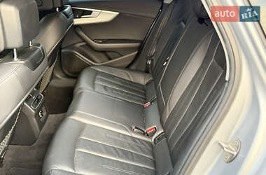 Седан Audi A4 2018 в 