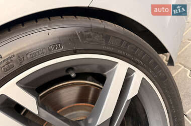 Седан Audi A4 2018 в 