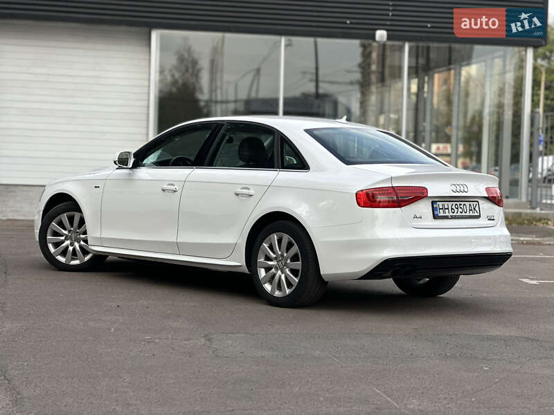 Седан Audi A4 2014 в Одесі