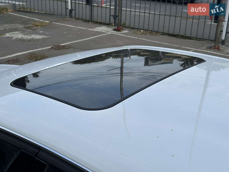 Седан Audi A4 2014 в Одесі