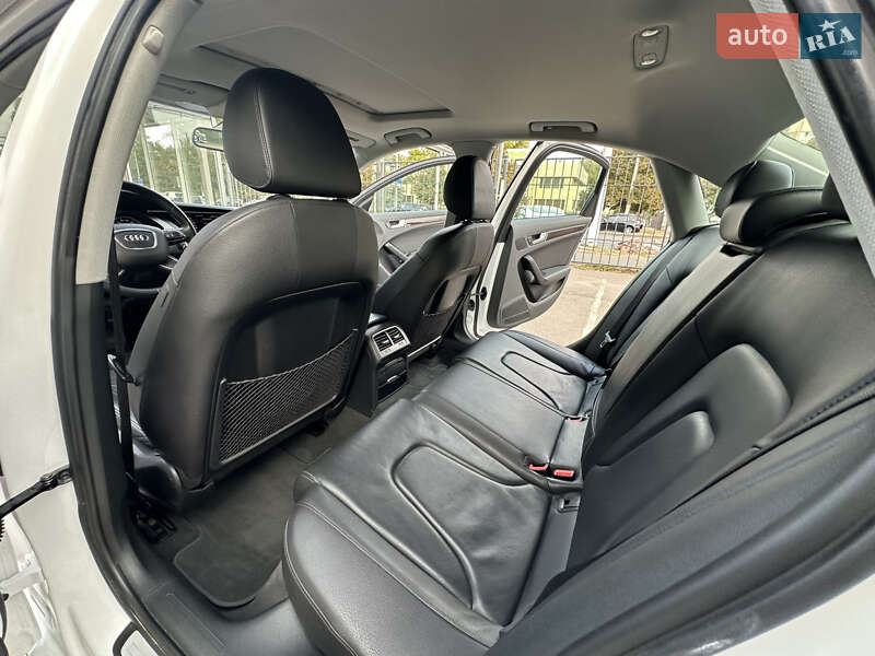 Седан Audi A4 2014 в Одесі