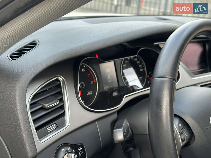 Седан Audi A4 2014 в Одесі