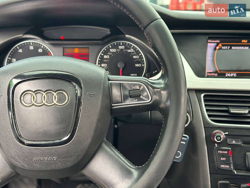 Седан Audi A4 2011 в Дніпрі