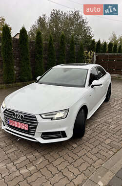 Седан Audi A4 2016 в 