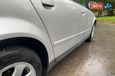 Седан Audi A4 2002 в 