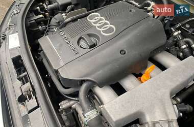 Седан Audi A4 2002 в 