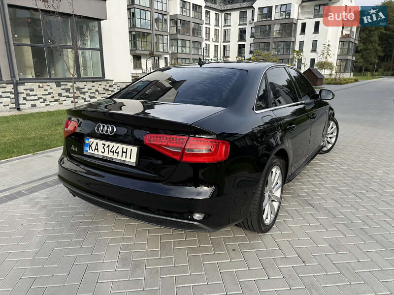 Седан Audi A4 2013 в Києві