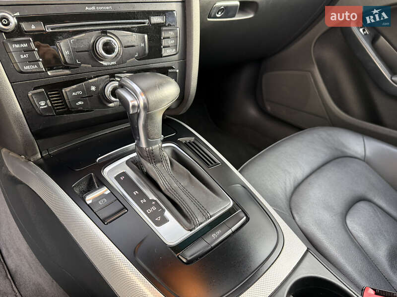 Седан Audi A4 2013 в Києві